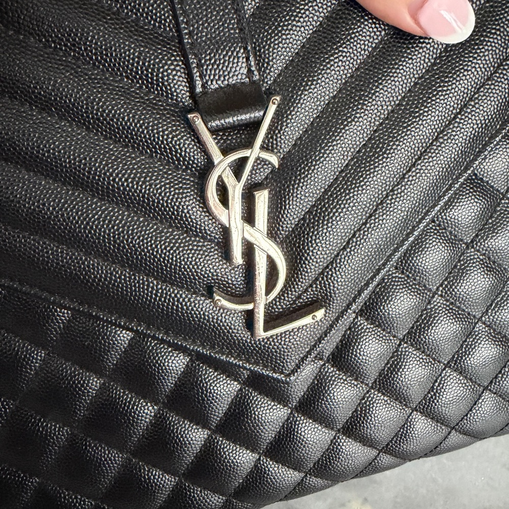 Saint Laurent large envelope Black Quilted Shoulder Bag silver hardware like NEW - Picture 7 of 16